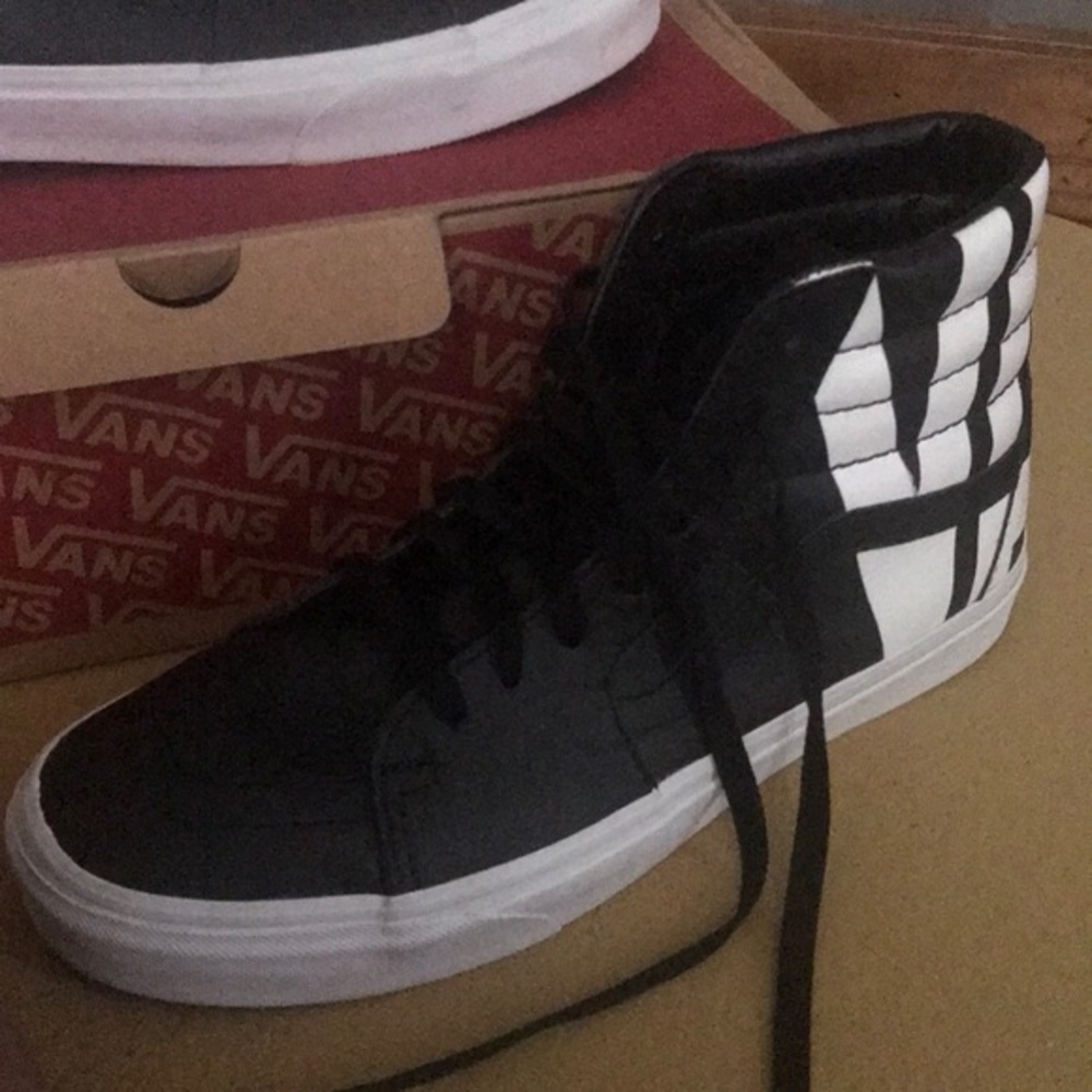 Vans Sk8 Hi Tumble Skate Shoes